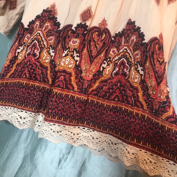 NWT Angie boho lace up cold shoulder top, M - Picture 2 of 5